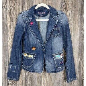 Miss Me Jean Jacket Size M Blue Denim Patchwork Embroidered Floral Design Boho